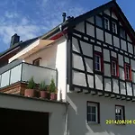 Langenhecke 18 *