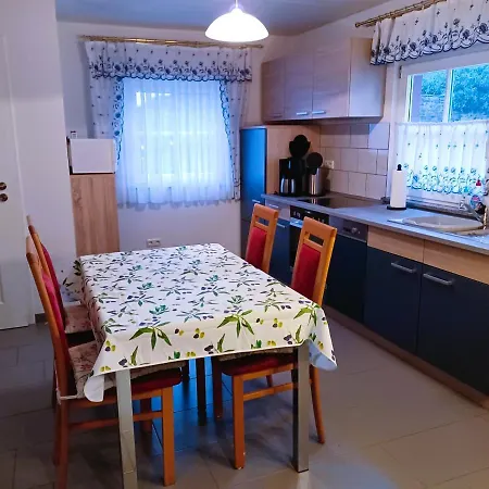 Langenhecke 18 Апартаменты *