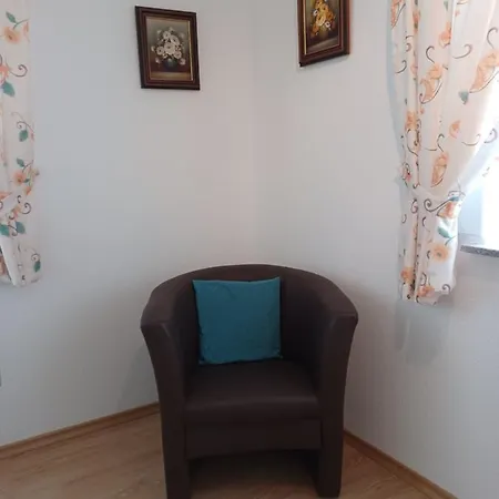 Langenhecke 18 Бад-Мюнстерайфель